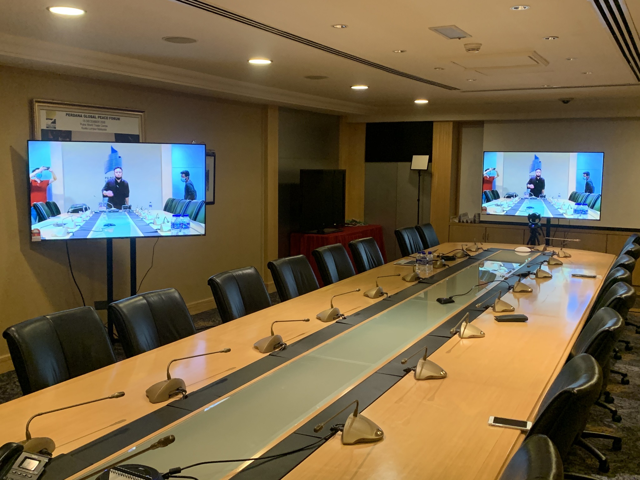 VIDEO CONFERENCING (1)